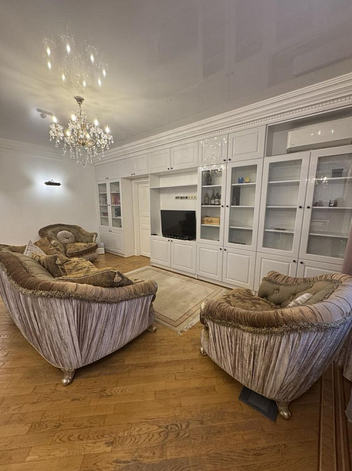 Продаж Квартира 3-кімнатна, 4/5 поверх на Гончара Олеся вул., д. 82 Київ - фото 3