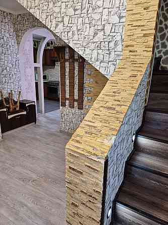 Оренда Квартира 4-кімнатна, 2/2 поверх на вул. Райдужна, 22 Київ