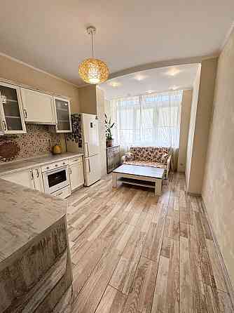 Продаж Квартира 3-кімнатна, 14/17 поверх на Григоренко Петра вул., д. 1б Kiev