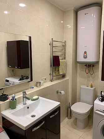 Оренда Квартира 1-кімнатна, 21/25 поверх на Пчілки, 8 Kiev