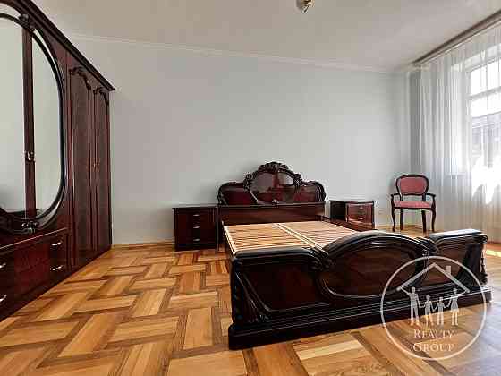 Продаж 3к Квартира 102 кв.м Єфремова, 85 Львів