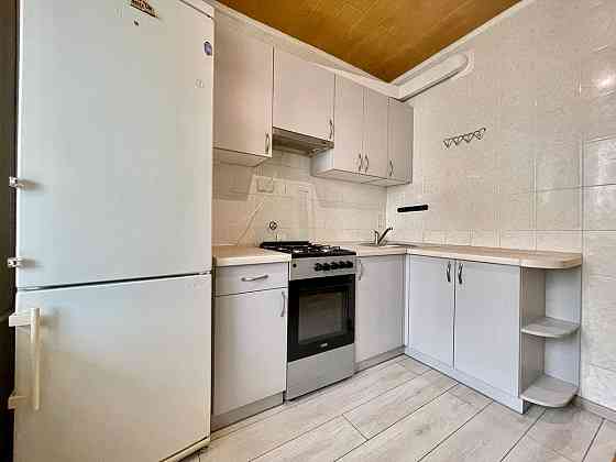 Оренда Квартира 3-кімнатна, 9/9 поверх на Драгоманова, 5 Київ