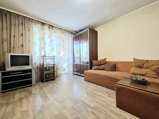 Оренда Квартира 1-кімнатна, 4/9 поверх на вул. Райдужна, 13В Kiev