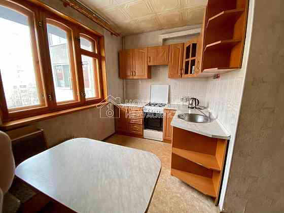 Оренда Квартира 4-кімнатна, 5/16 поверх на вул. Вулиця Бригади «Хартія» Харків