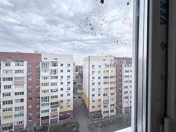 Продаж Квартира 3-кімнатна, 9/9 поверх на вул. Драгоманова Kharkiv