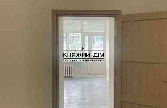 Оренда офісне приміщення на Вокзальная ул. поверх - 1/4 Kiev