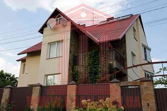 Продаж 3-поверховий Будинок з ділянкою 14 сот 460 кв.м  на Степная 