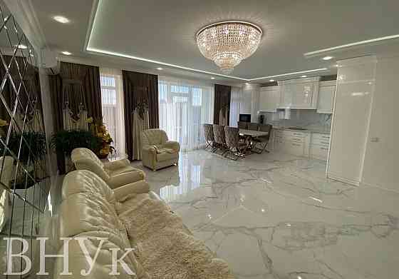 Продаж Квартира 3-кімнатна, 1/2 поверх на Богата Тернопіль