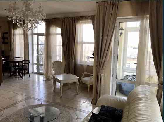 Оренда Квартира 2-кімнатна, 5/8 поверх на Жуковского ул., 33 Одеса