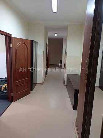 Оренда торгове приміщення на Свободи пр-т, 26Б приміщень - 1, поверх - 1/2 Kiev