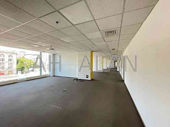 Оренда офісне приміщення на Хрещатик вул., 19 приміщень - 8, поверх - 3/4 Київ