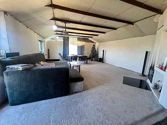 Продаж Будинок 4-кімнатний на КООП Юбилейный, 27 линия, 10 Velikodolinskoe