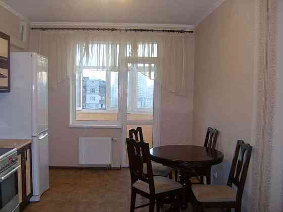 Оренда Квартира 2-кімнатна, 15/24 поверх на ул. Михаила Драгоманова Київ