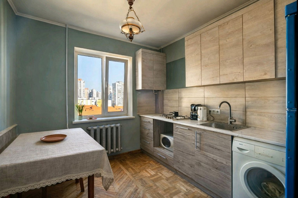 Продаж Квартира 3-кімнатна, 8/10 поверх на Вишняківська вул., д. 8 Київ - фото 2