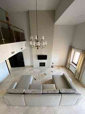 Продаж Квартира 4-кімнатна, 11/13 поверх на Володимира Івасюка просп. (Героїв Сталінграда), 6 Kiev