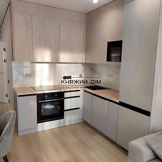 Продаж Квартира 1-кімнатна, 14/25 поверх на вул. Родини Крістерів Київ