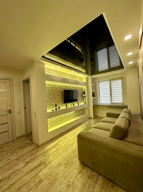 Продаж Квартира 3-кімнатна, 2/9 поверх на Малиновского Маршала ул., 12 Дніпро - фото 4