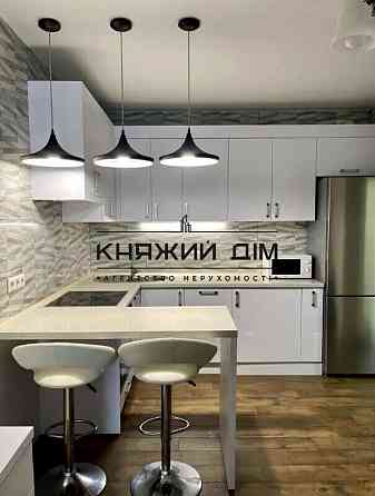 Оренда Квартира 1-кімнатна, 12/33 поверх на Заречная ул. Київ