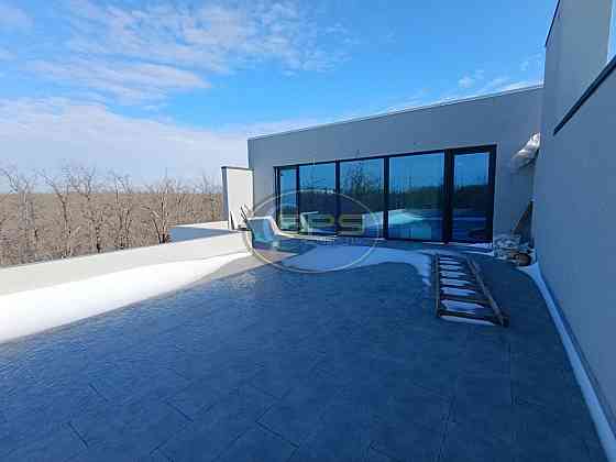 Продаж Будинок 4-кімнатний на вул. Лісова Odessa