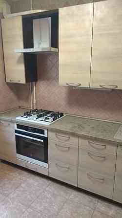 Оренда Квартира 3-кімнатна, 2/9 поверх на В. Івасюка, 40 Київ