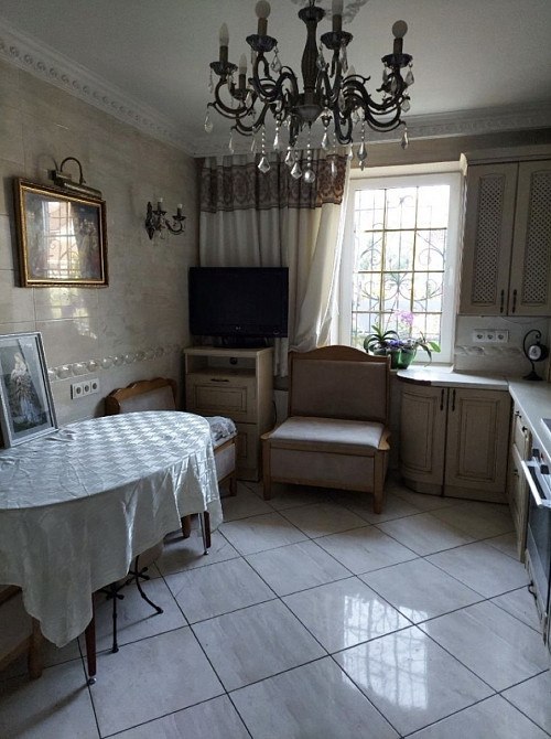 Продаж 3-поверховий Будинок з ділянкою 7 сот 240 кв.м 6 кімн. на провулок Городній Zhytomyr - photo 4