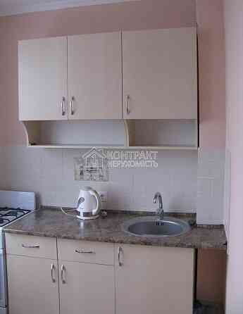 Оренда Квартира 1-кімнатна, 8/9 поверх на вул. Петра Свинаренка Харків