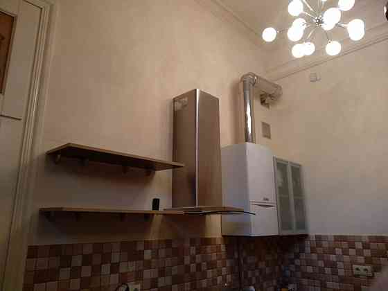 Продаж комерційне приміщення на ул. Жуковского, 32 приміщень - 6, поверх - 2 Одеса