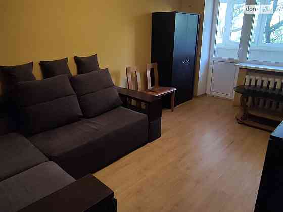 Оренда Квартира 2-кімнатна, 3/5 поверх на Фрометовская ул., 7а Kiev