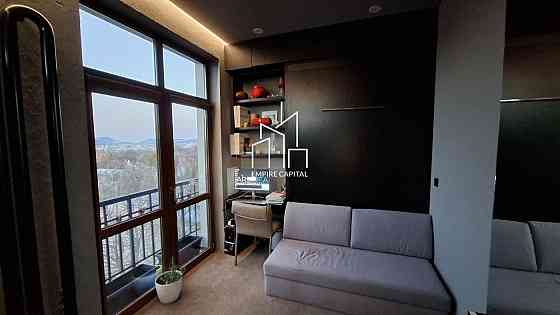 Оренда Квартира 5-кімнатна, 5/6 поверх на вул. Нахила L'viv