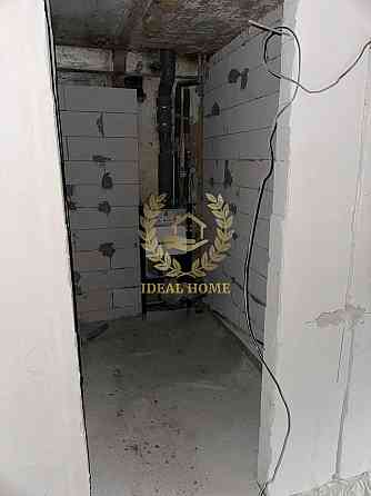 Продаж 3-к квартири з окремим входом, біля метро Сирець Kiev