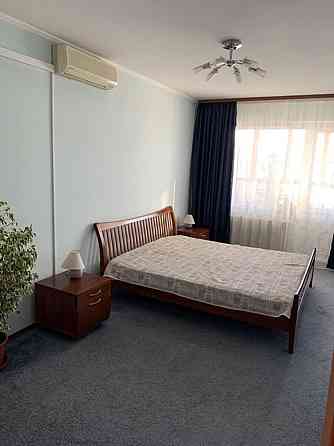 Продаж Квартира 4-кімнатна, 14/16 поверх на Драгоманова, 12 Київ