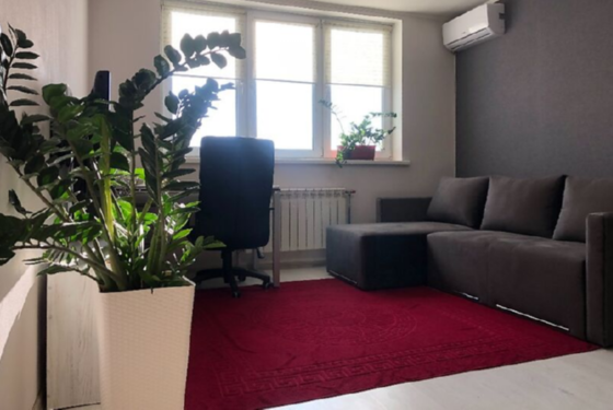 Оренда Квартира 2-кімнатна, 15/25 поверх на ул. Урловская, 34 Kiev