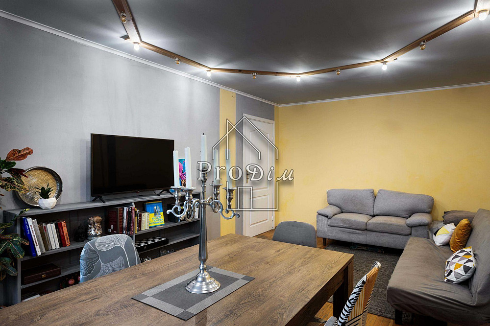 Продаж Будинок 5-кімнатний на Берестейский пр-т, 89А Київ - фото 1