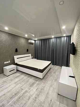 Оренда Квартира 2-кімнатна, 9/9 поверх на просп. Миколи Бажана, 5є Киев