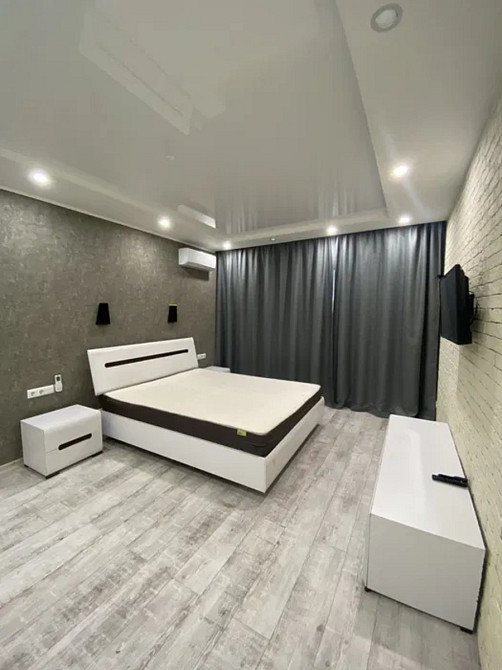 Оренда Квартира 2-кімнатна, 9/9 поверх на просп. Миколи Бажана, 5є Київ - фото 1