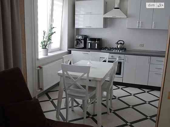 Продаж Квартира 3-кімнатна, 7/10 поверх на Пирогова Vinnytsya