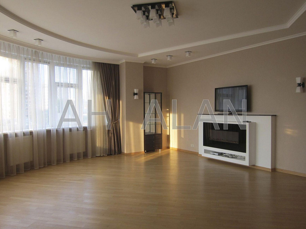 Продаж Будинок 4-кімнатний на Лесі Українки бул., 7Б Київ - фото 1