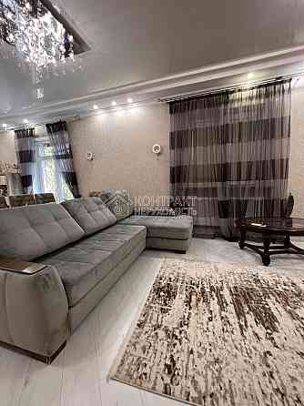 Продаж Будинок 5-кімнатний на вул. Чумаківський Kharkiv