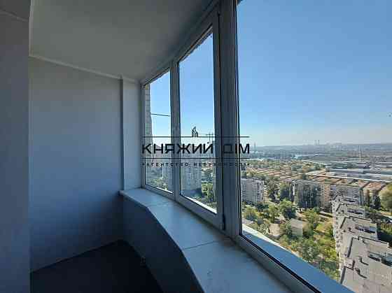 Оренда офісне приміщення на Здолбуновская ул. поверх - 24/24 Київ