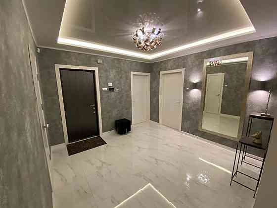 Продаж Квартира 3-кімнатна, 20/25 поверх на Данченка вул., д. 3 Київ