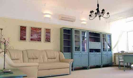 Оренда Квартира 3-кімнатна, 3/5 поверх на Гусовского ул. Київ