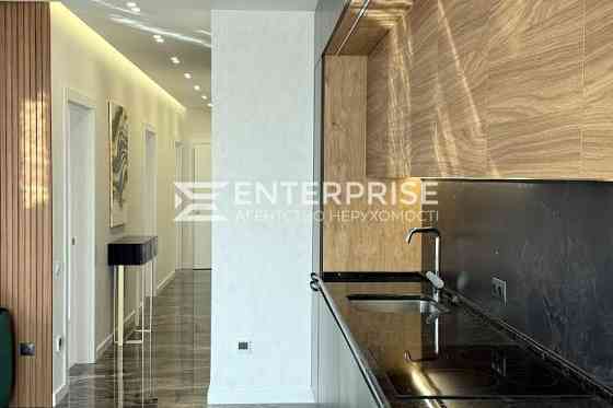 Продаж Квартира 3-кімнатна, 22/25 поверх на вул. Дніпровська набережна Киев