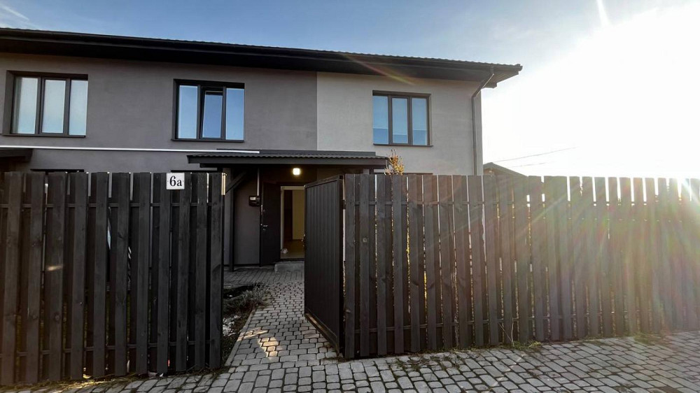 Продаж Будинок 4-кімнатний на вул. Фабрична Staryi Yarychiv - photo 1