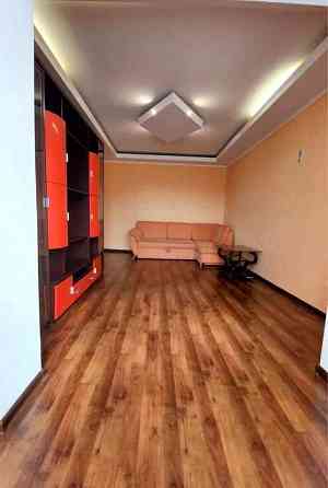 Оренда Квартира 1-кімнатна, 9/16 поверх на вул. Ревуцького, 44 Киев