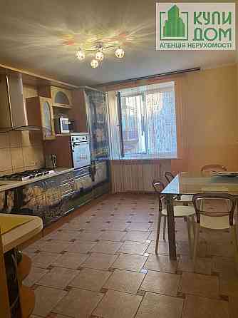 Трьох кімнатна квартира в центрі Кропивницький