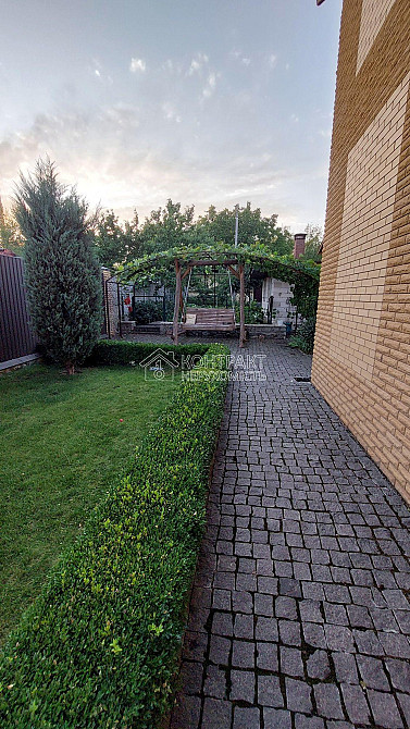 Продаж Будинок 5-кімнатний  - photo 4