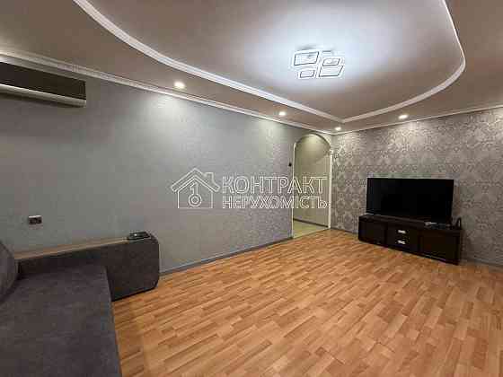 Продаж Квартира 4-кімнатна, 2/9 поверх на вул. Тракторобудівників Kharkiv