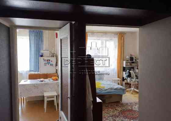 Продаж Квартира 1-кімнатна, 3/9 поверх на Дніпроводська вул., д. 3 Kiev