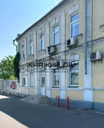 Продаж приміщення вільного призначення на Набережно-Крещатицкая ул. поверх - 1/2 Київ