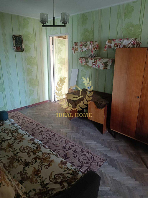 Продаж Квартира 3-кімнатна, 5/5 поверх на Метростроевская ул., 4А Kiev - photo 1